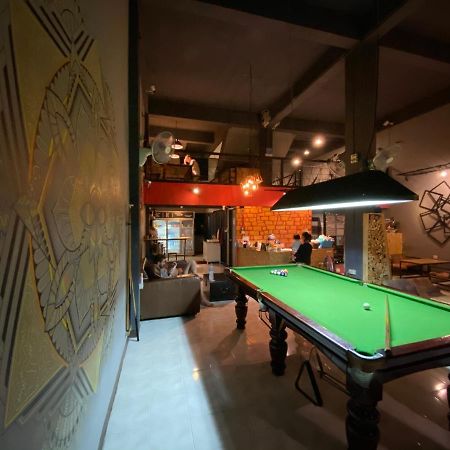 Monkey Toe Guesthouse Чиангмай Екстериор снимка