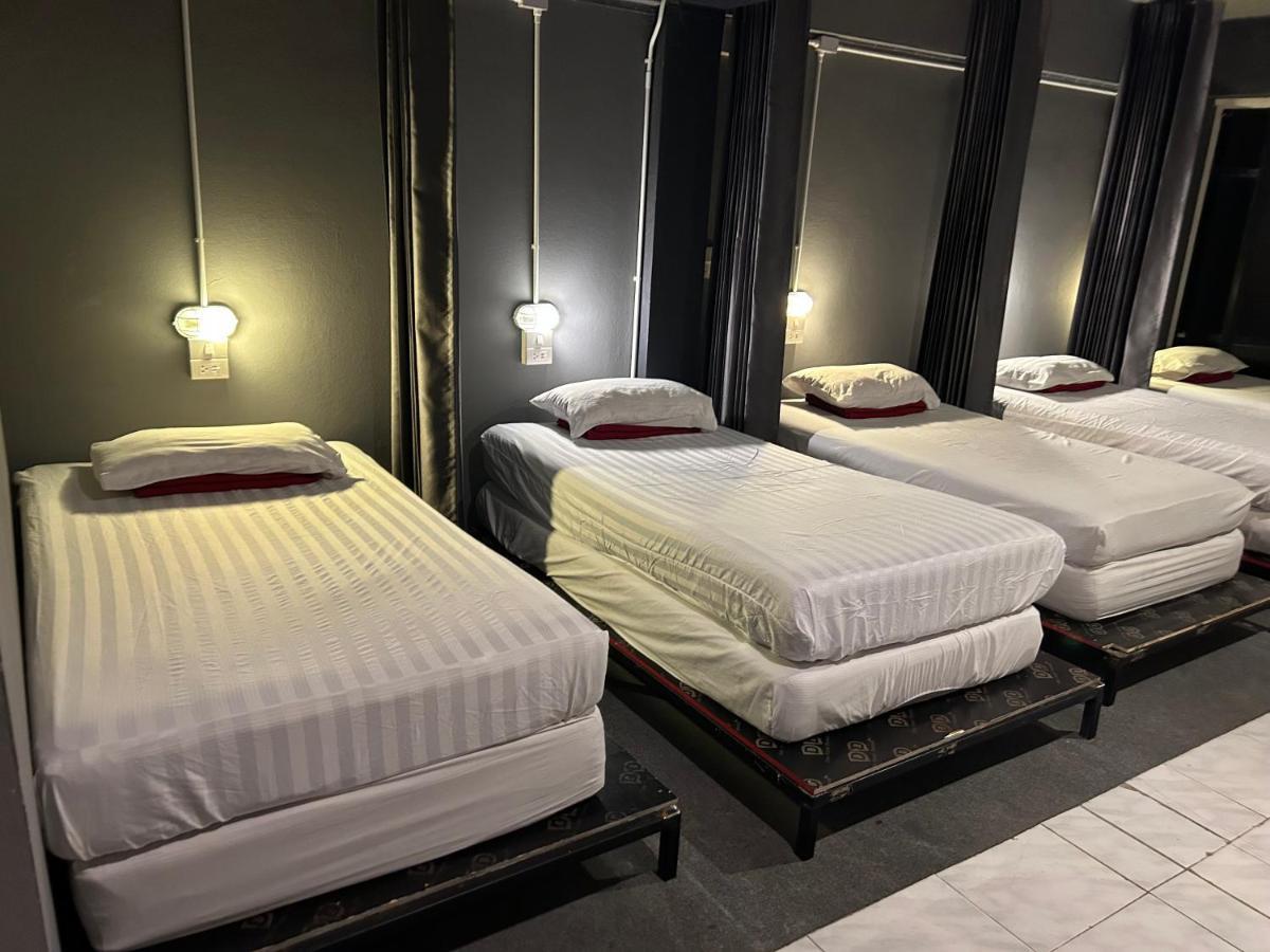 Monkey Toe Guesthouse Чиангмай Екстериор снимка