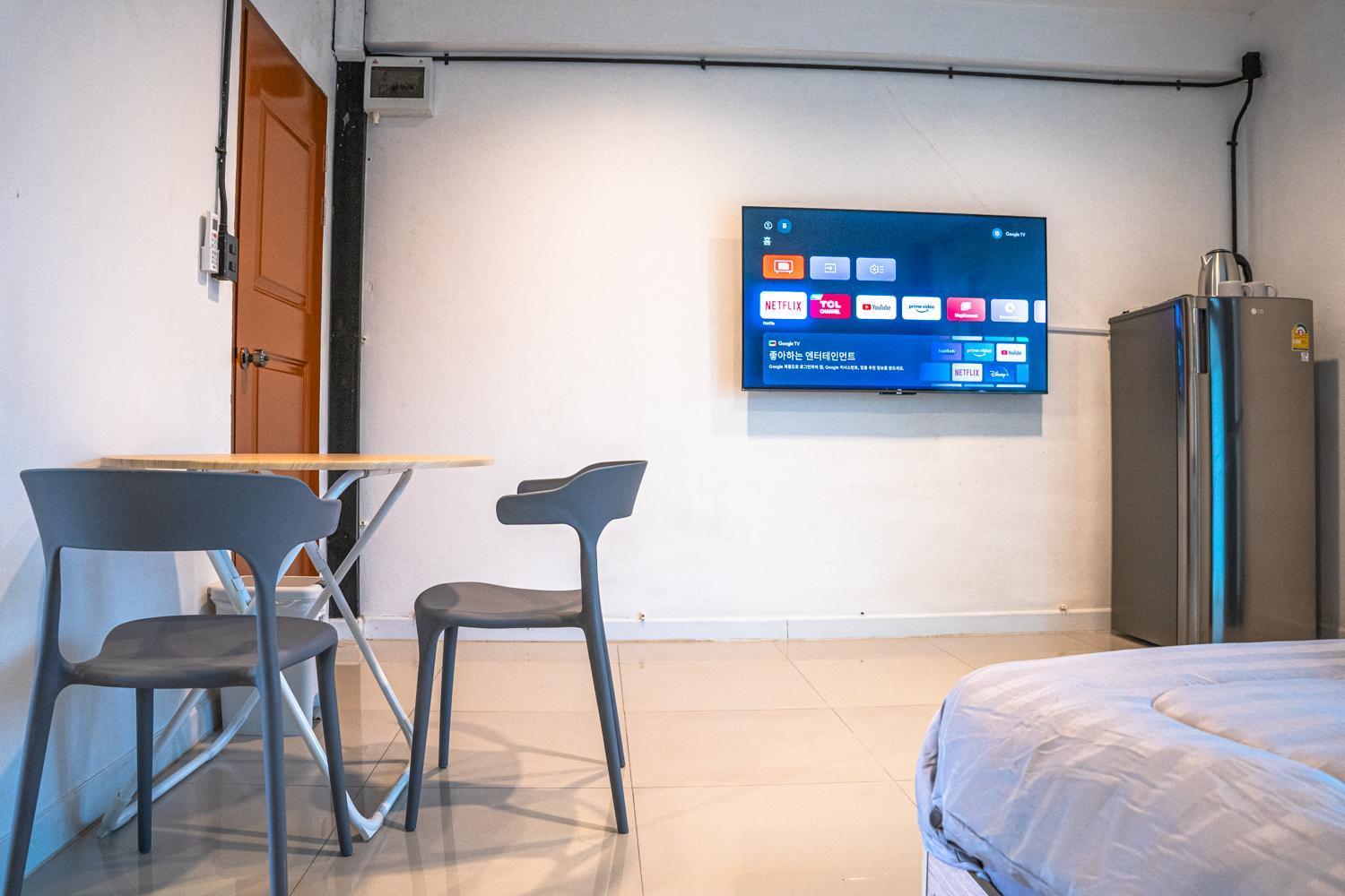 Monkey Toe Guesthouse Чиангмай Екстериор снимка
