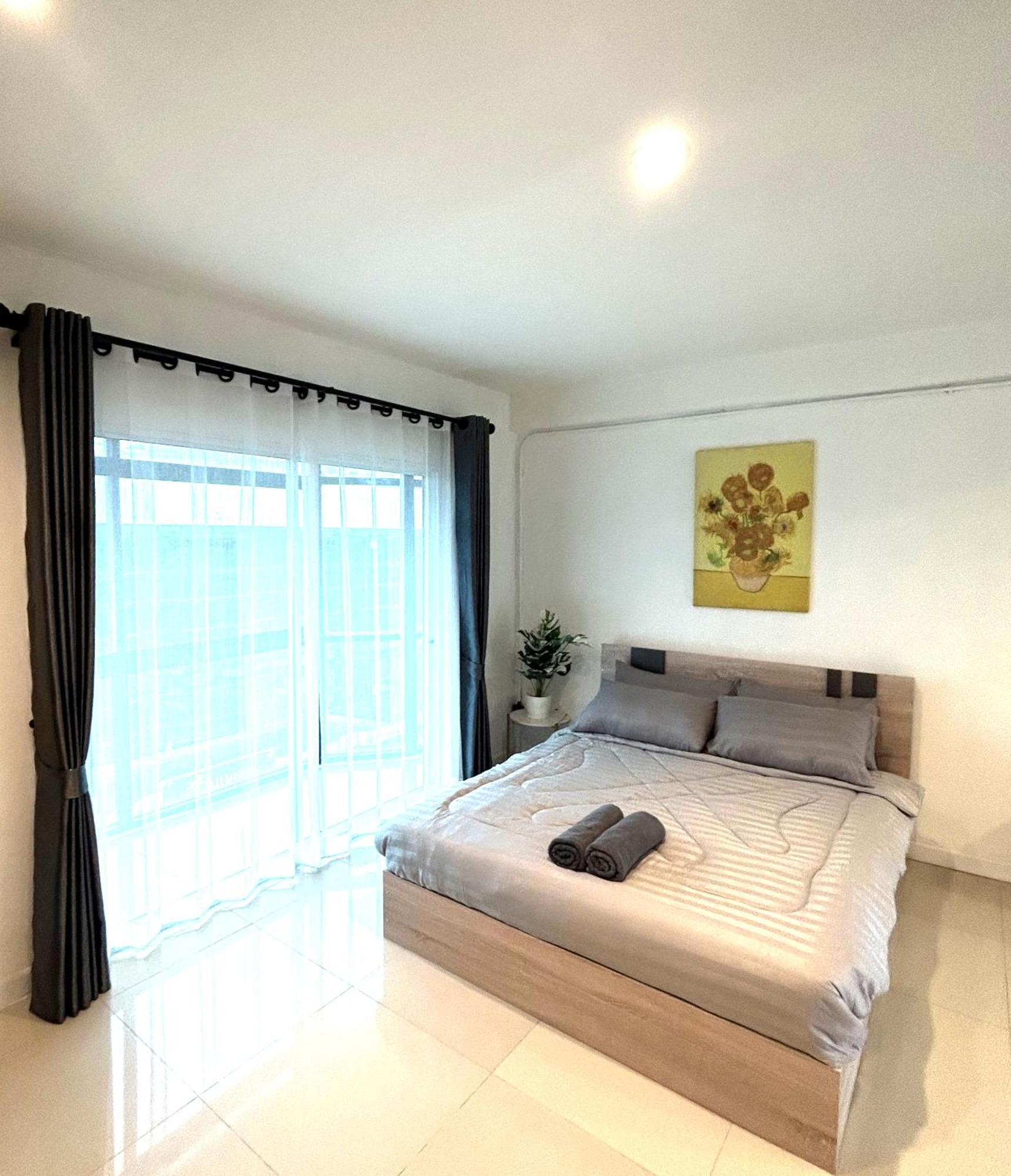 Monkey Toe Guesthouse Чиангмай Екстериор снимка